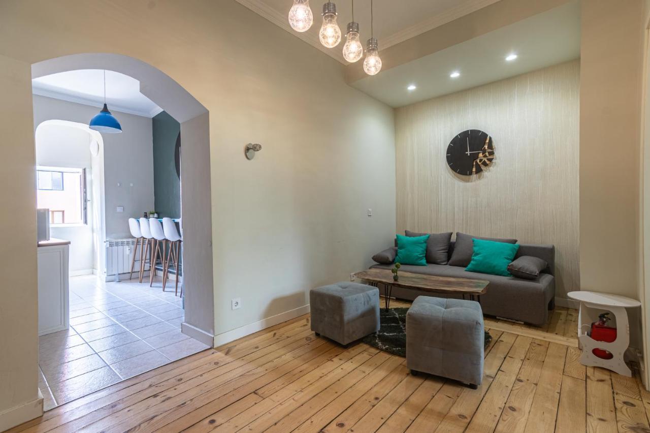 5 Seconds Away From The Main Street, Free Secured Parking Apartment Sofia Bagian luar foto